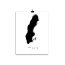 Laden Sie das Bild in den Galerie-Viewer, Schweden Karte - Verpixelte Landkarte von Schweden - Minimalistisches Design
